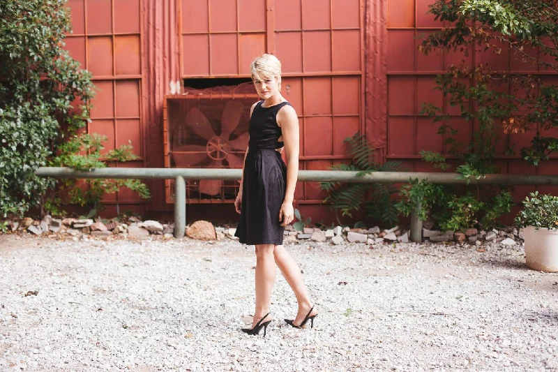 choko's black dress