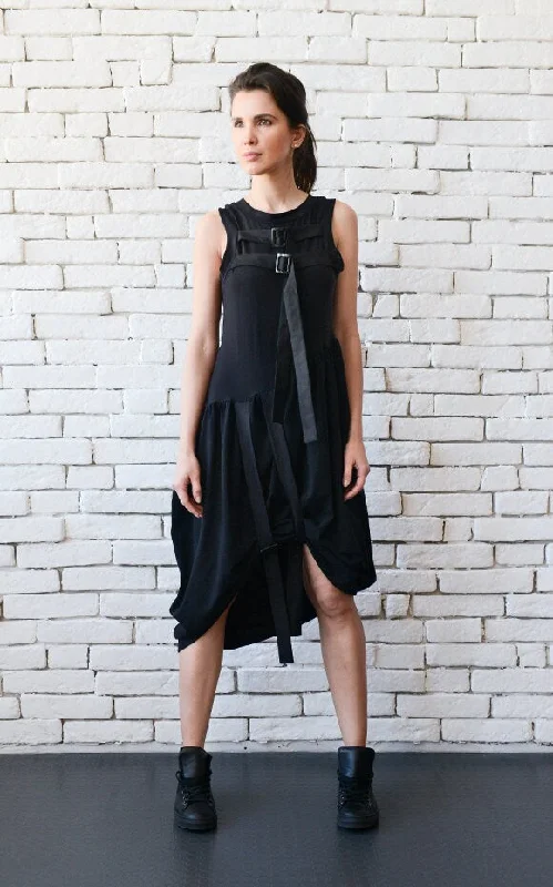 Extravagatn Dress With Belt Accents