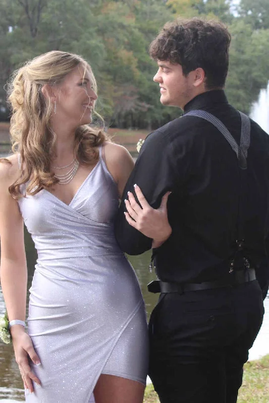 Shiny Light Grey V-Neck Short Homecoming Dress