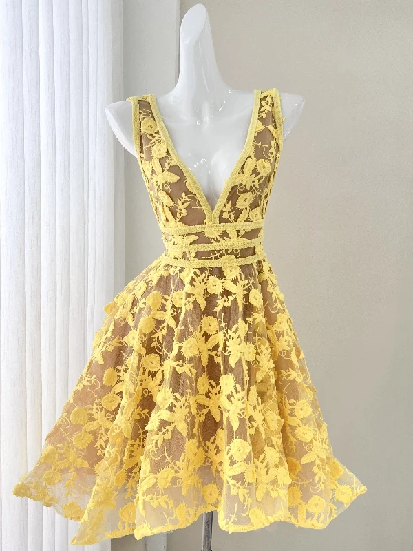 Vintage Golden Backless Yellow Lace Dress